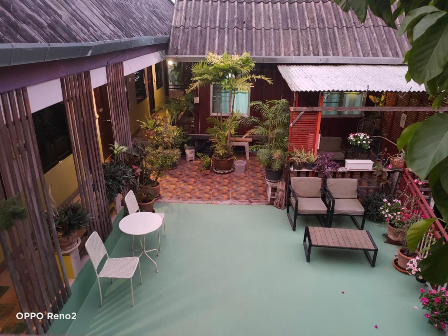 Baitong Homestay Chiang Mai Exterior foto