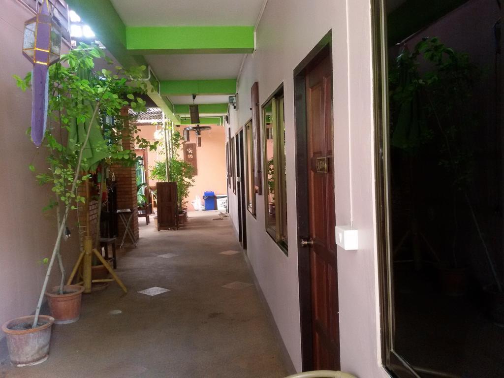 Baitong Homestay Chiang Mai Exterior foto