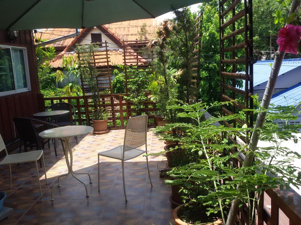 Baitong Homestay Chiang Mai Exterior foto