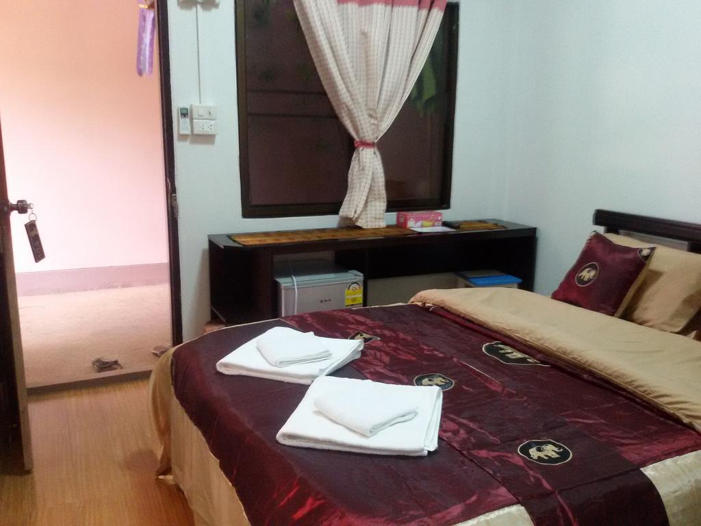Baitong Homestay Chiang Mai Habitación foto